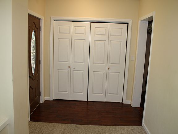 3rd image of 92 Hopkins Ave