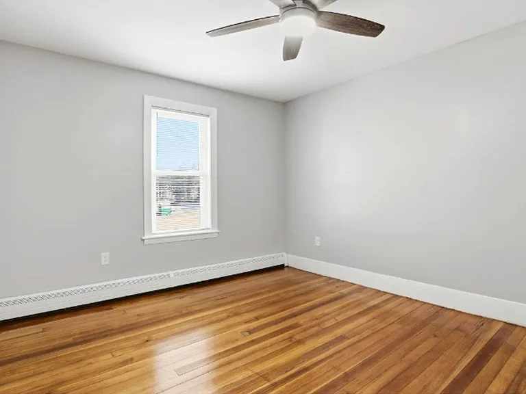 117 Webster St — Photo 19