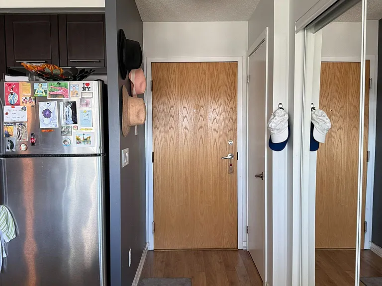 38 Joe Shuster Way W #709 — Photo 4