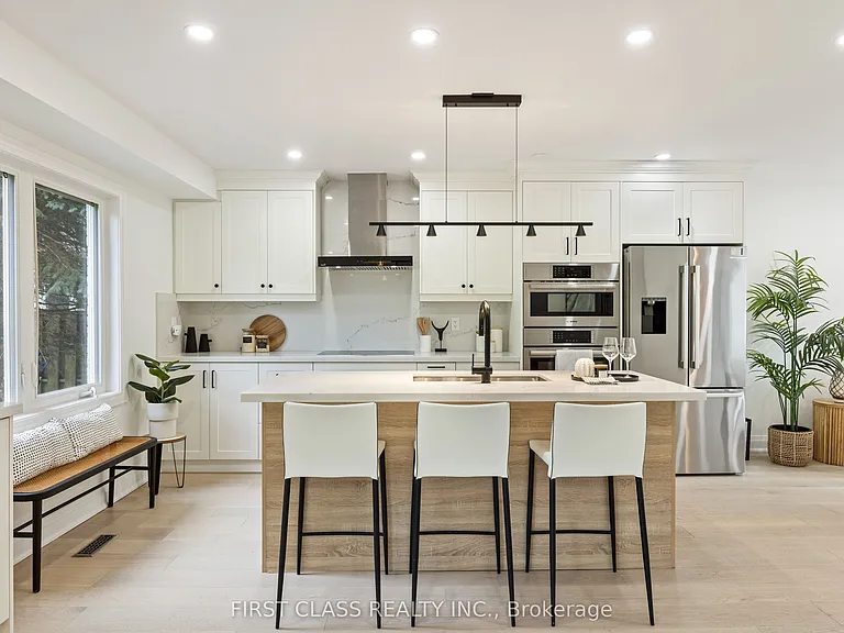 679 Village Pkwy — Photo 10