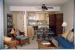 2nd image of Royal Plum Condominium