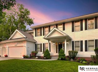 1425 S 158th Cir, Omaha, NE 68130