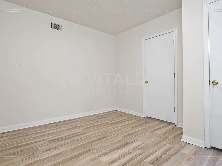 2505 Robin Hood Dr — Photo 21