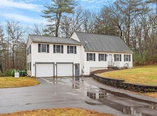 30 Boulder Ln, Pelham, NH 03076
