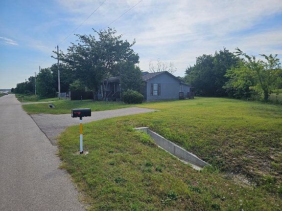 2nd image of 13022 State Highway 121