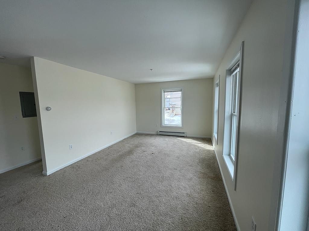 260 Main St 2, Somersworth, NH 03878 Zillow