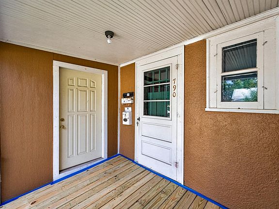 5th image of 790 Geranium Ave E