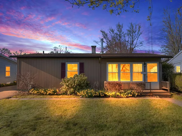 2542 Locust St, Port Huron, MI 48060