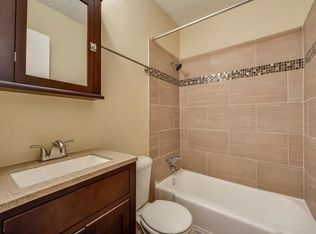 2401 Manor Rd APT 110, Austin, TX 78722