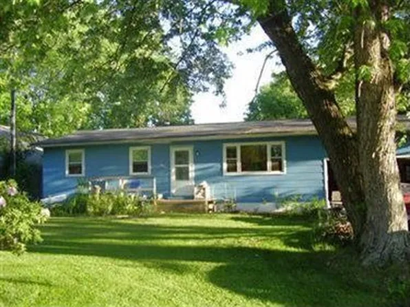 7906 Welker St SE, Waynesburg, OH 44688