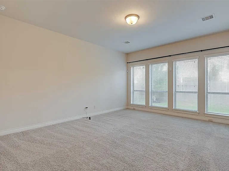 4006 Misty Waters Ln — Photo 23