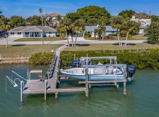304 Sunrise Dr, Nokomis, FL 34275