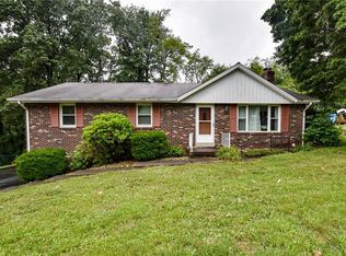 126 Morningside Dr, Butler, PA 16002