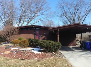 4014 Northwood Dr NE, Cedar Rapids, IA 52402