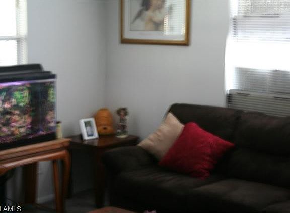 4th image of 4249 Scott Ave