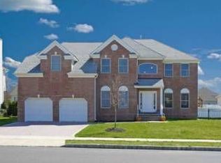 57 Monkton Rd, Manalapan, NJ 07726