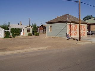 2nd image of 620 Walnut St