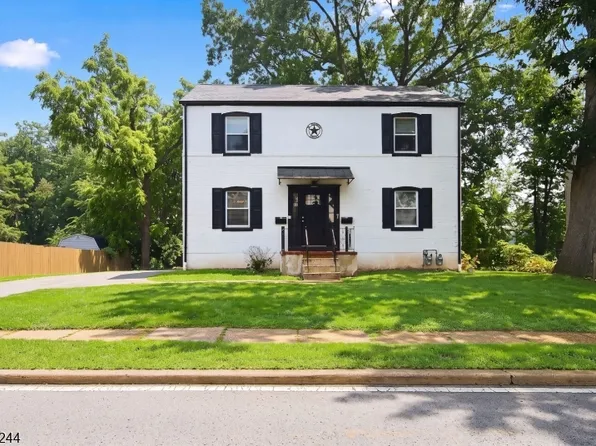 28 Edgewood Ter #A, South Bound Brook, NJ 08880