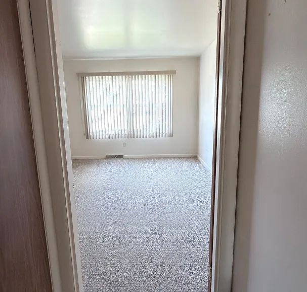 Unit Photo