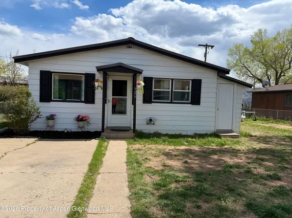 326 Prefontaine Ave, Rifle, CO 81650