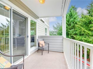 22535 SE Highland Cir APT 203, Issaquah, WA