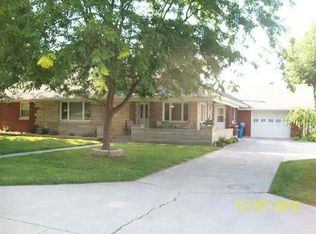 216 W Main St, Medaryville, IN
