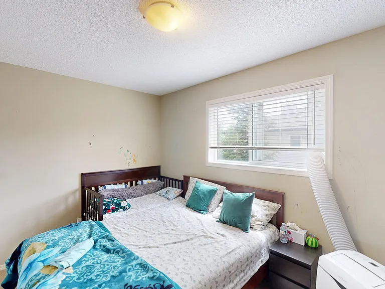 87 Saddlebrook Point NE — Photo 8