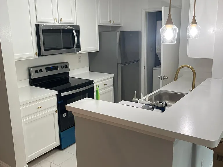 13701 Modrad Way #13 — Photo 3