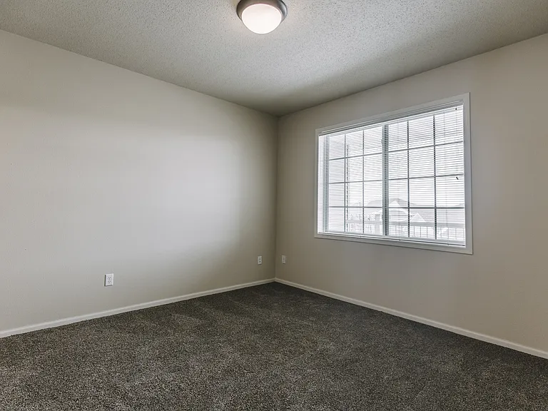 Lakewood Crossing Apartments — Photo 78