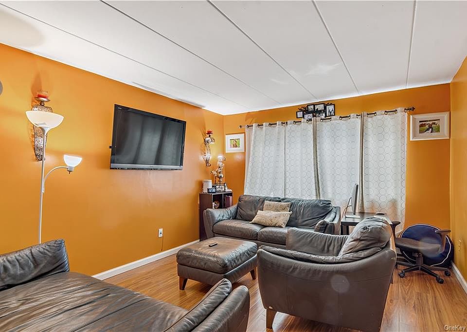 1st image of 420 Palisade Ave APT 2B
