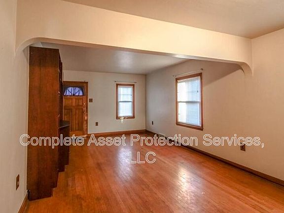 4th image of 7540 Van Buren Ave