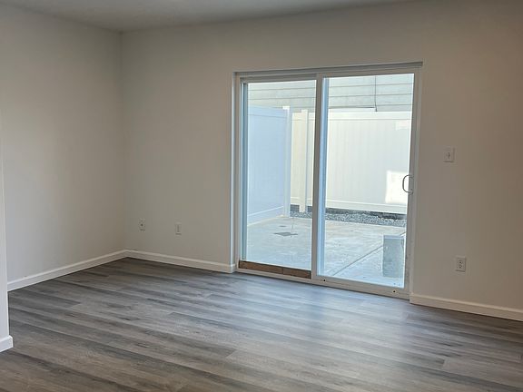 4th image of 240 N Courtland St APT 2