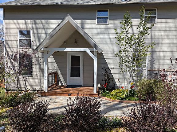3rd image of 502 Canyon Creek Dr