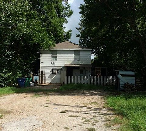 3rd image of 406 W House St