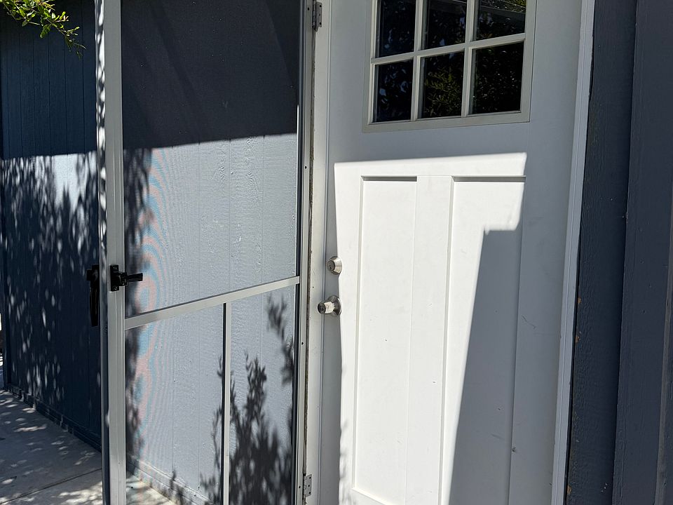 1st image of 434 Hibiscus Ct #B