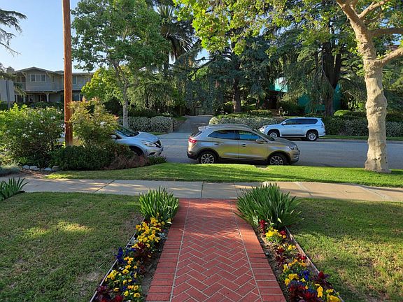 2nd image of 2224 Crescent Ave