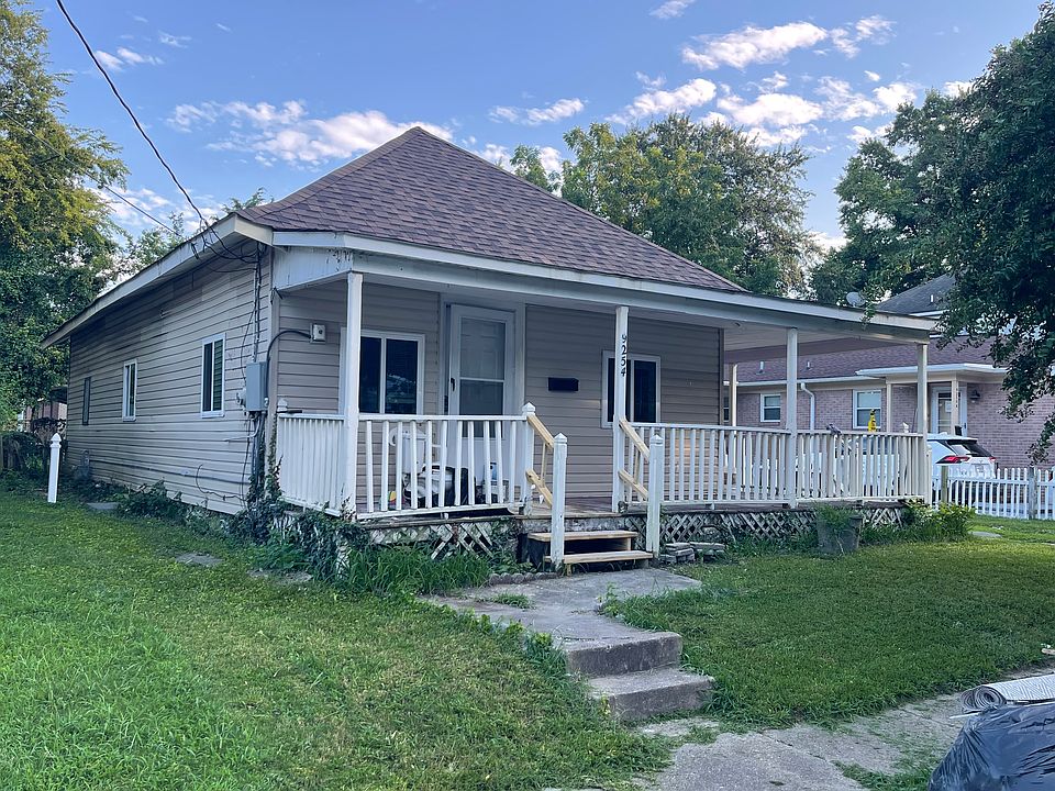 2nd image of 9254 Hickory St