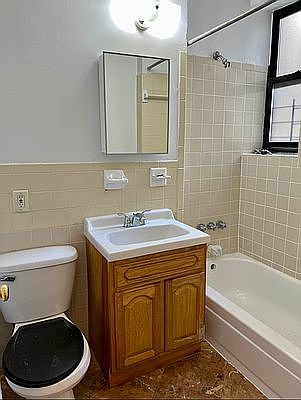 5th image of 1315 Sheridan Ave #4D