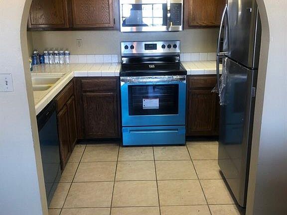 5th image of 6153 W Oakey Blvd