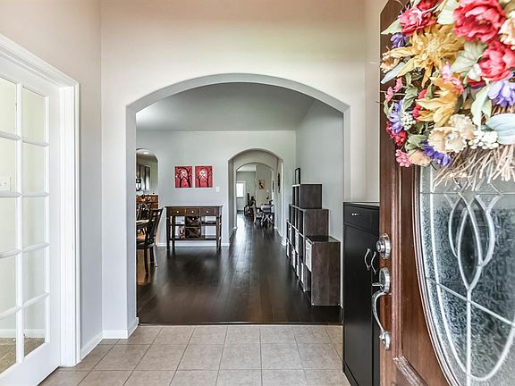 4th image of 7519 Brackstone Ct