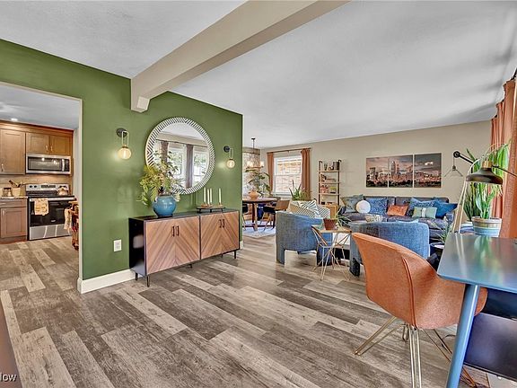 4th image of 4576 Camellia Ln