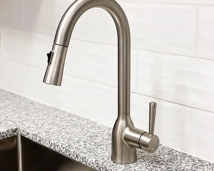 Updates SS appliances and granite countertops