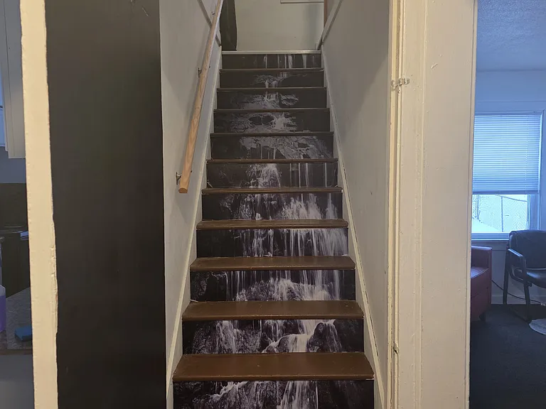 443 Agnes St — Photo 14