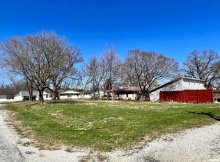 210 6th Ave, Matherville, IL 61263