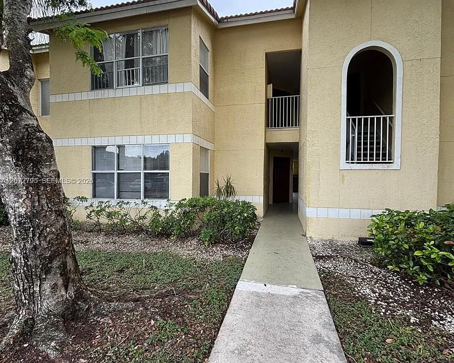 12620 Vista Isles Dr #1015