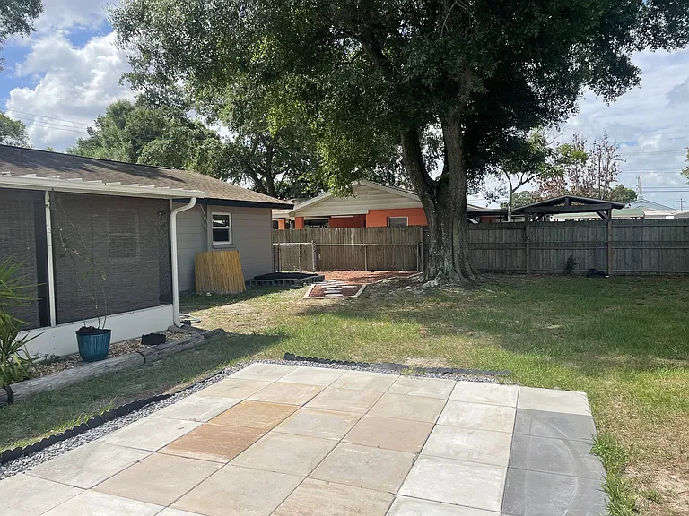 226 Palm Ave — Photo 16