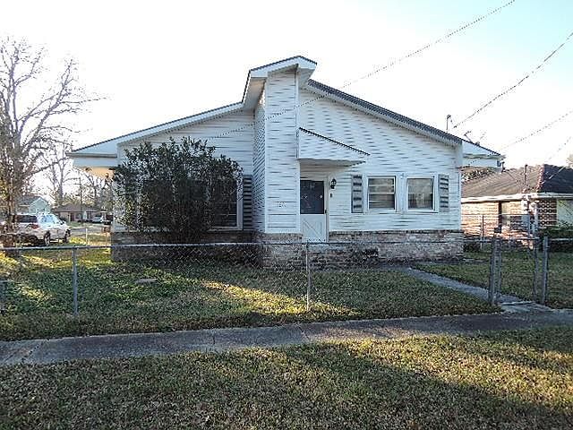 1st image of 1601 Moisant St