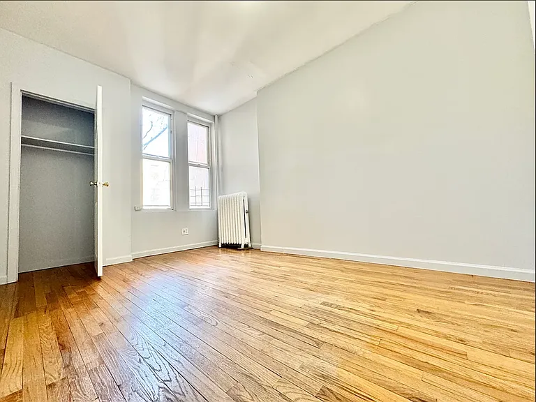 5 Macdonough St #3L — Photo 7