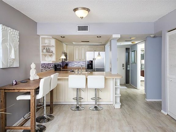 2nd image of 4680 Ringwood Mdw #52
