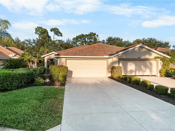 2267 Carnaby Ct, Lehigh Acres, FL 33973